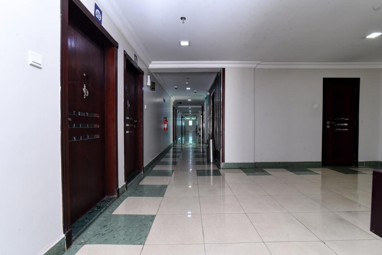 Oyo 411 Moon Hotel Dammam Bagian luar foto
