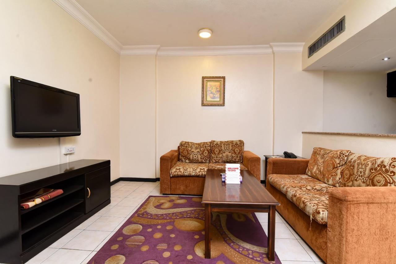 Oyo 411 Moon Hotel Dammam Bagian luar foto